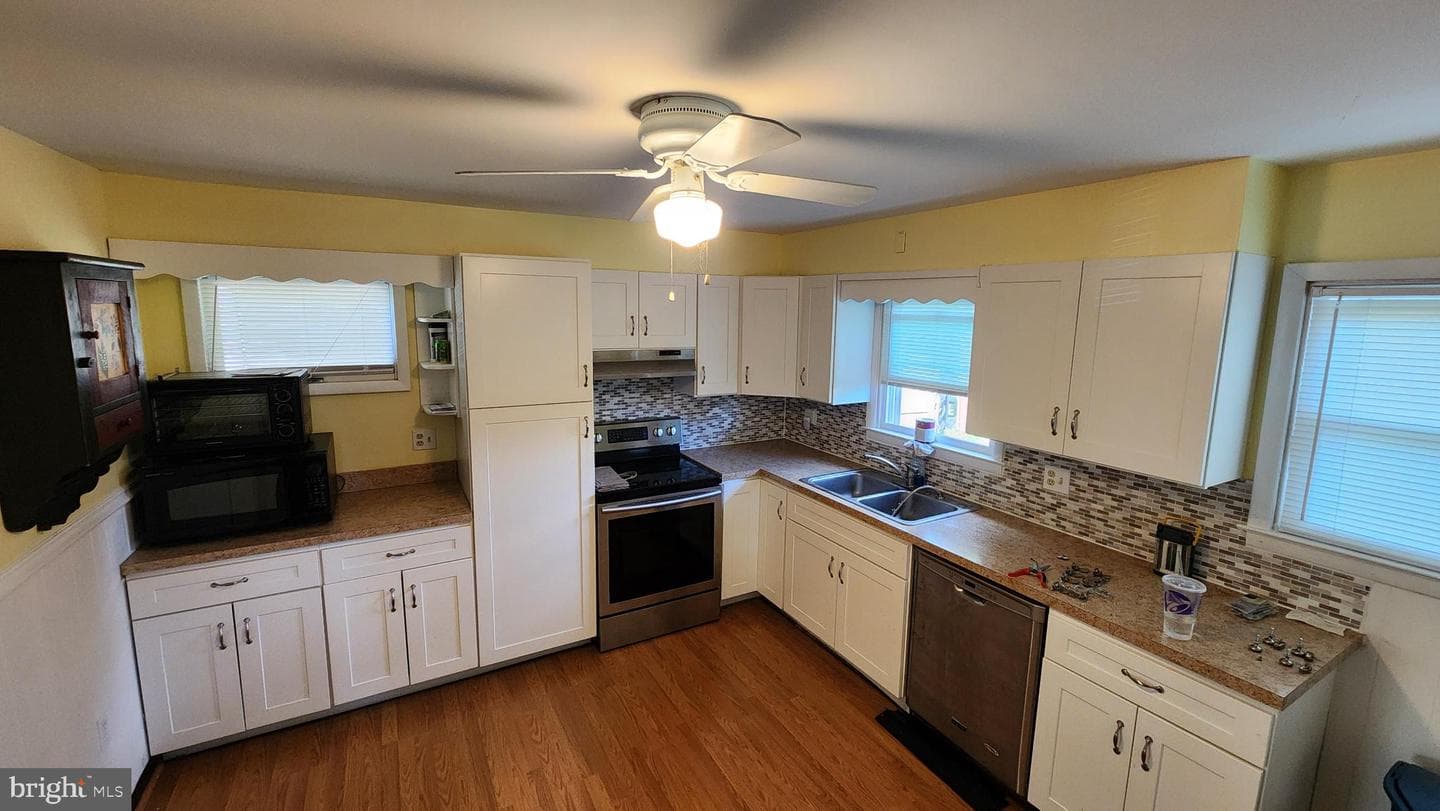 111 Maplewood Drive photo 11