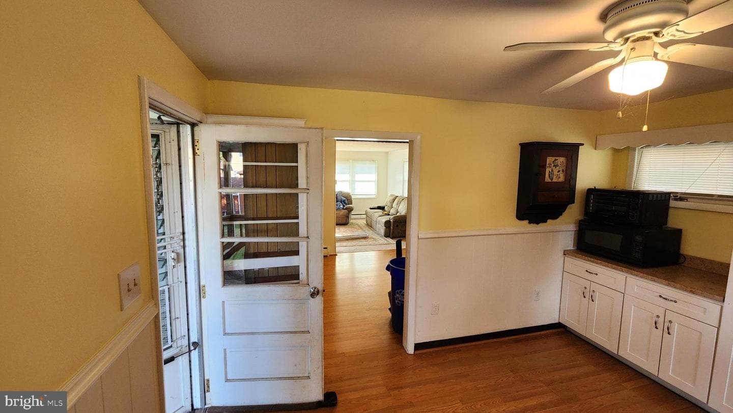 111 Maplewood Drive photo 6