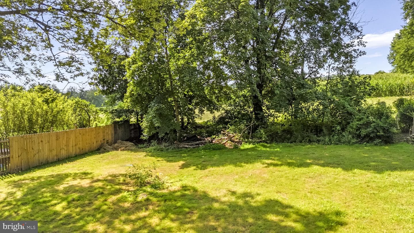 240 Old River Road photo 21