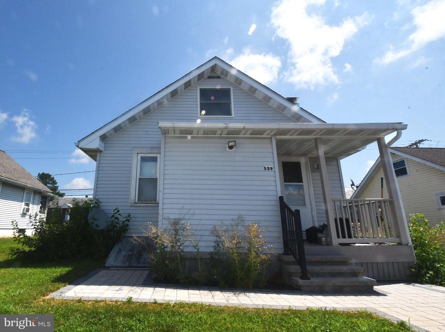 529 Montgomery Avenue photo 2