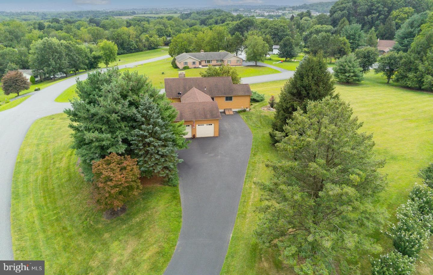 242 Dickinson Drive photo 27