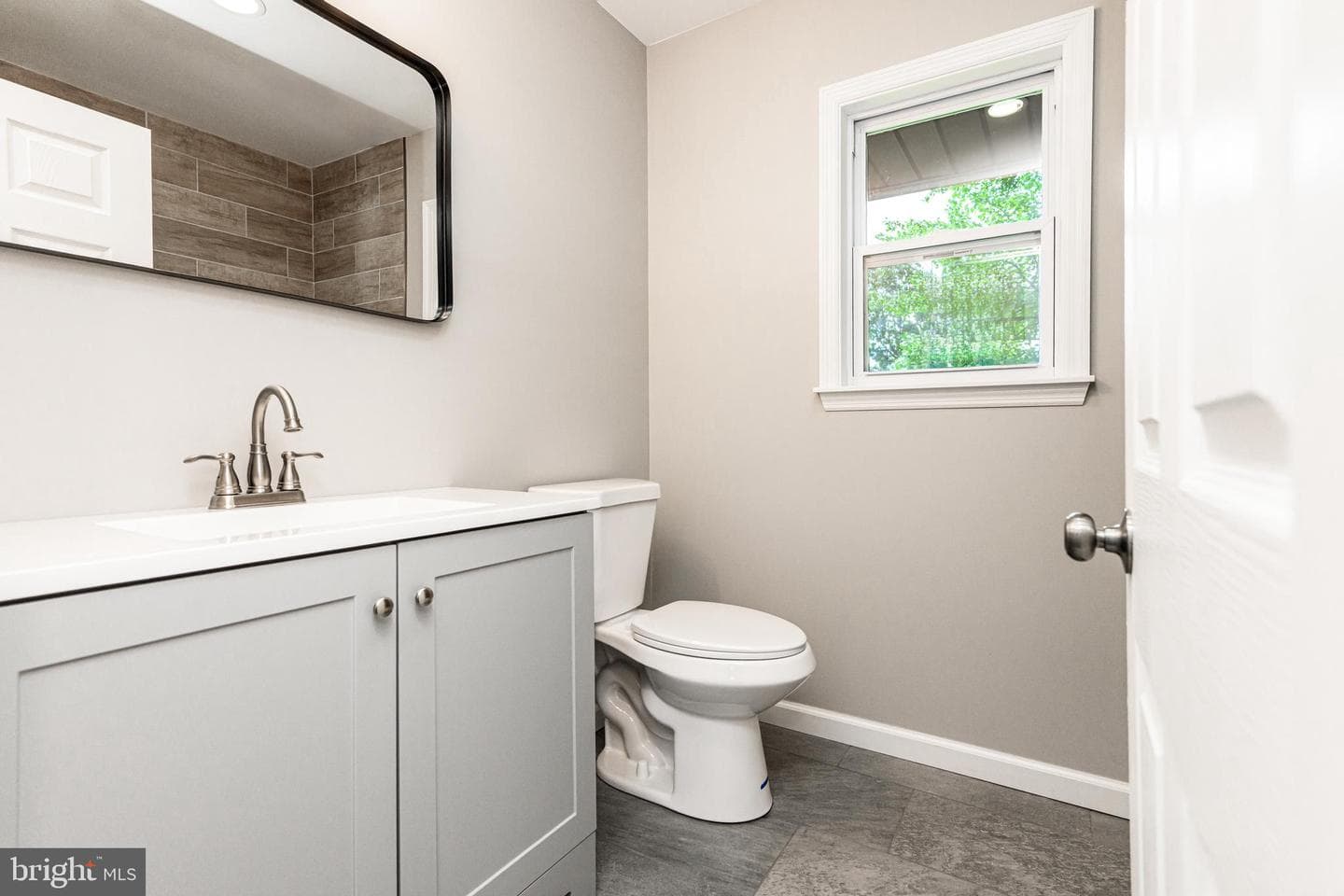 1348 Claire Drive photo 11