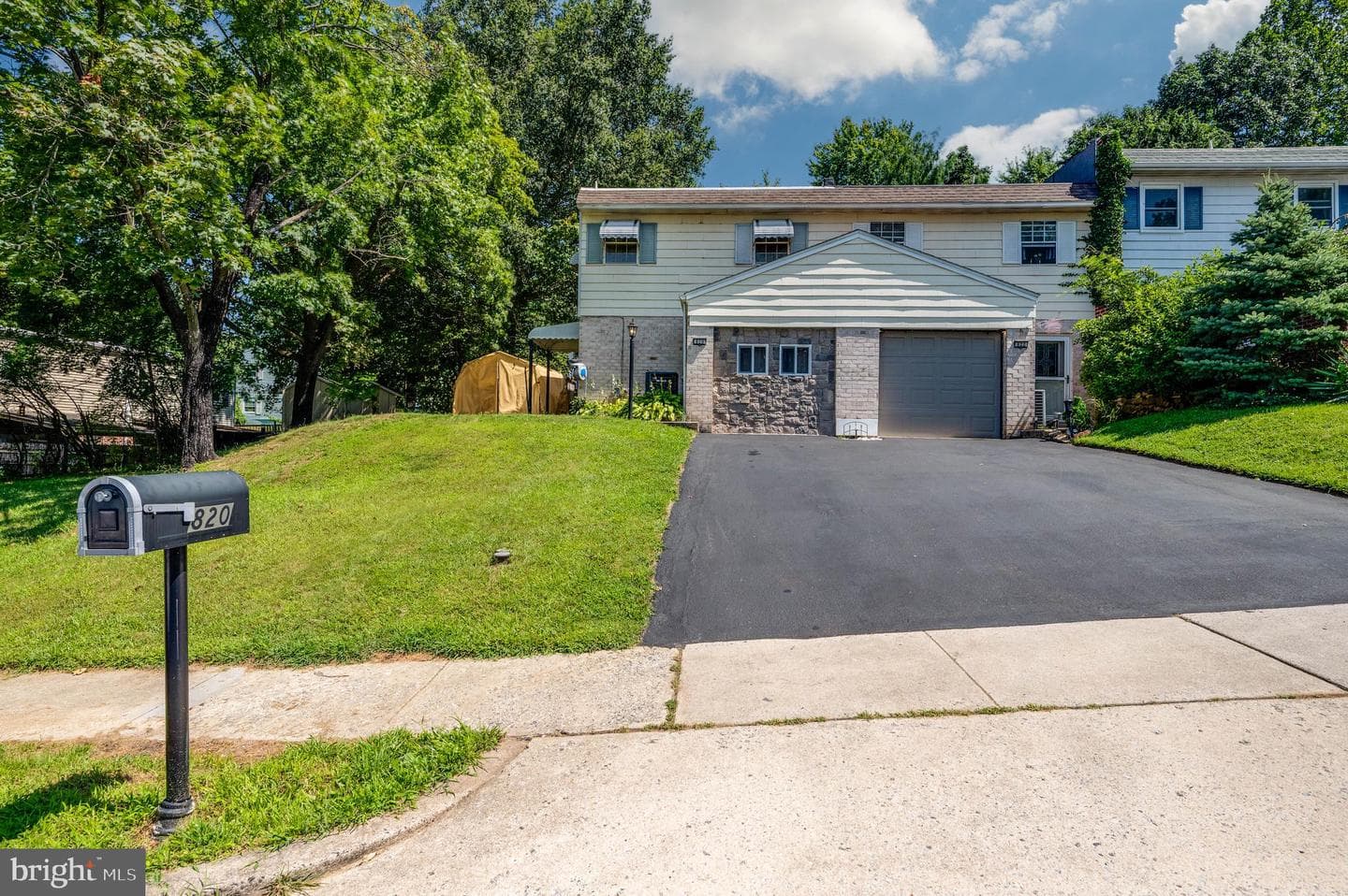 820 Rabbit Lane photo 2