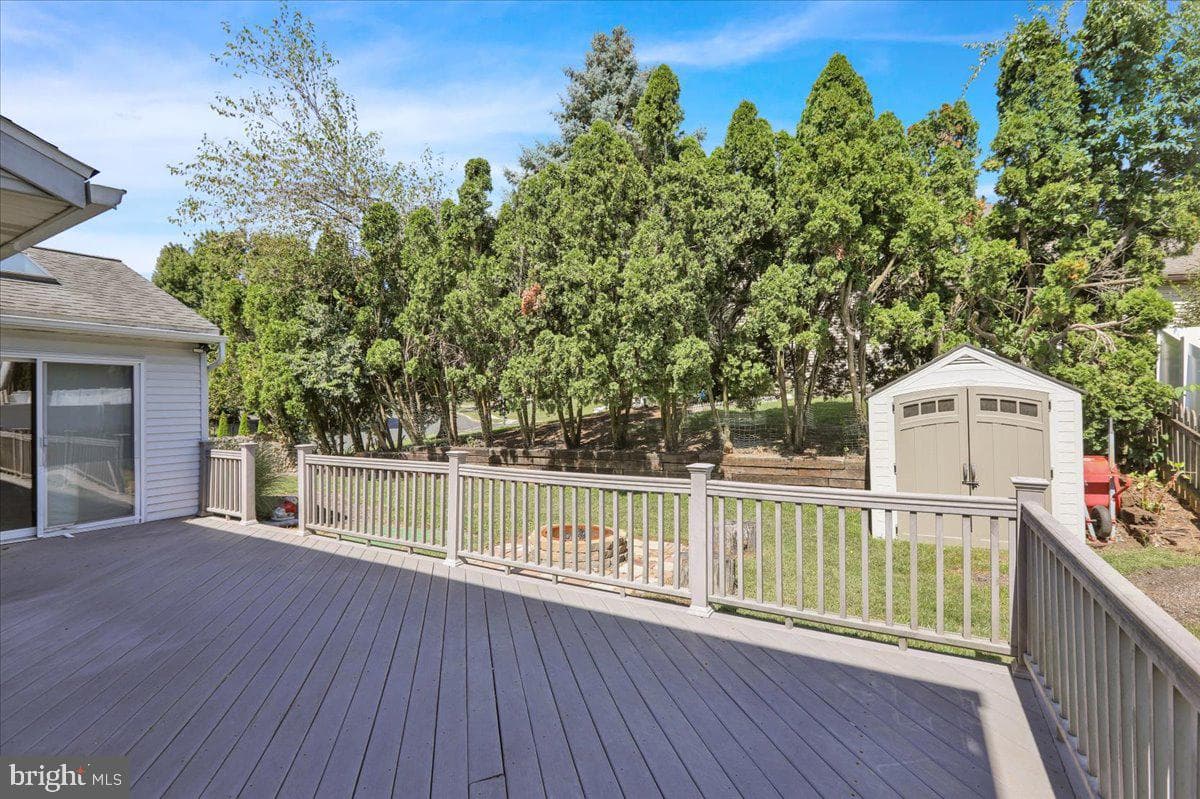 2027 Gring Drive photo 42