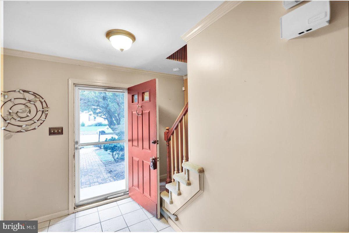 2027 Gring Drive photo 6