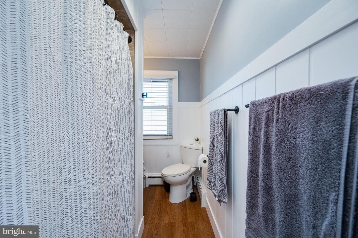 126 W Poplar Street photo 38