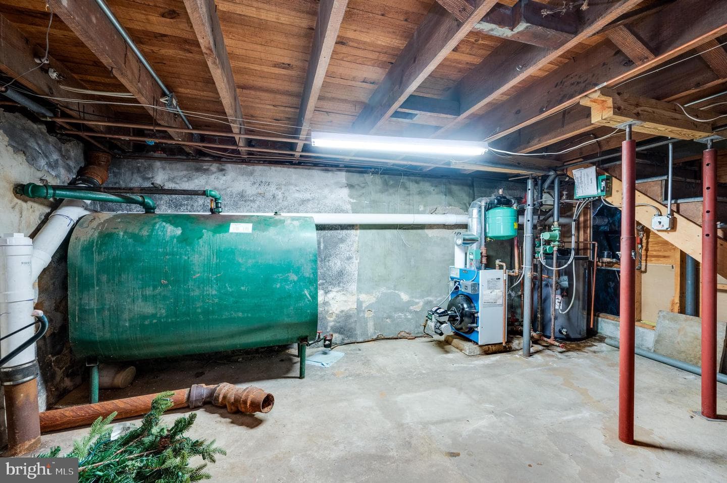 126 W Poplar Street photo 40