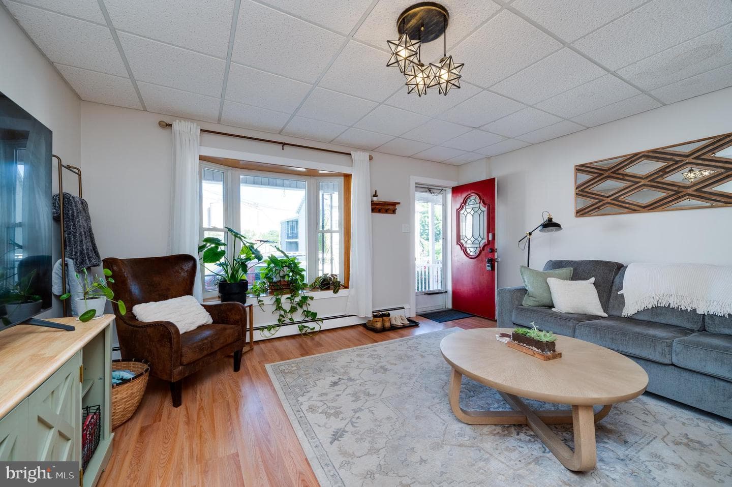 126 W Poplar Street photo 6