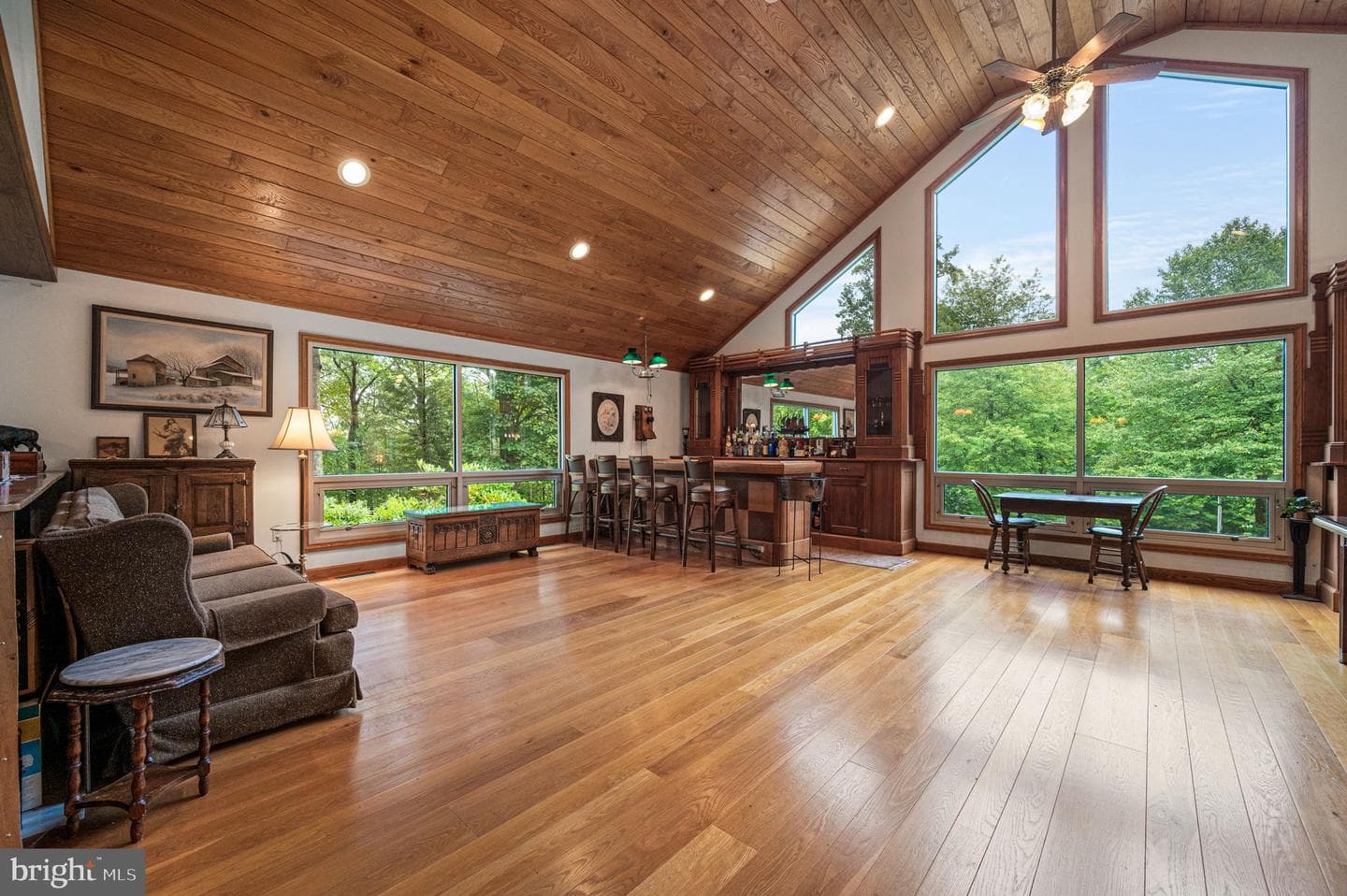 38 Lutz Road photo 8