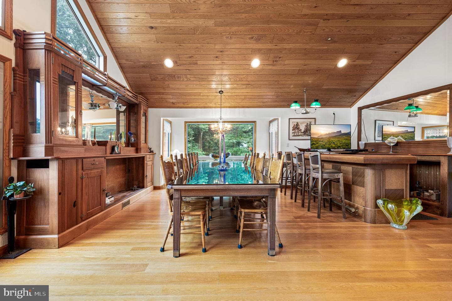 38 Lutz Road photo 9