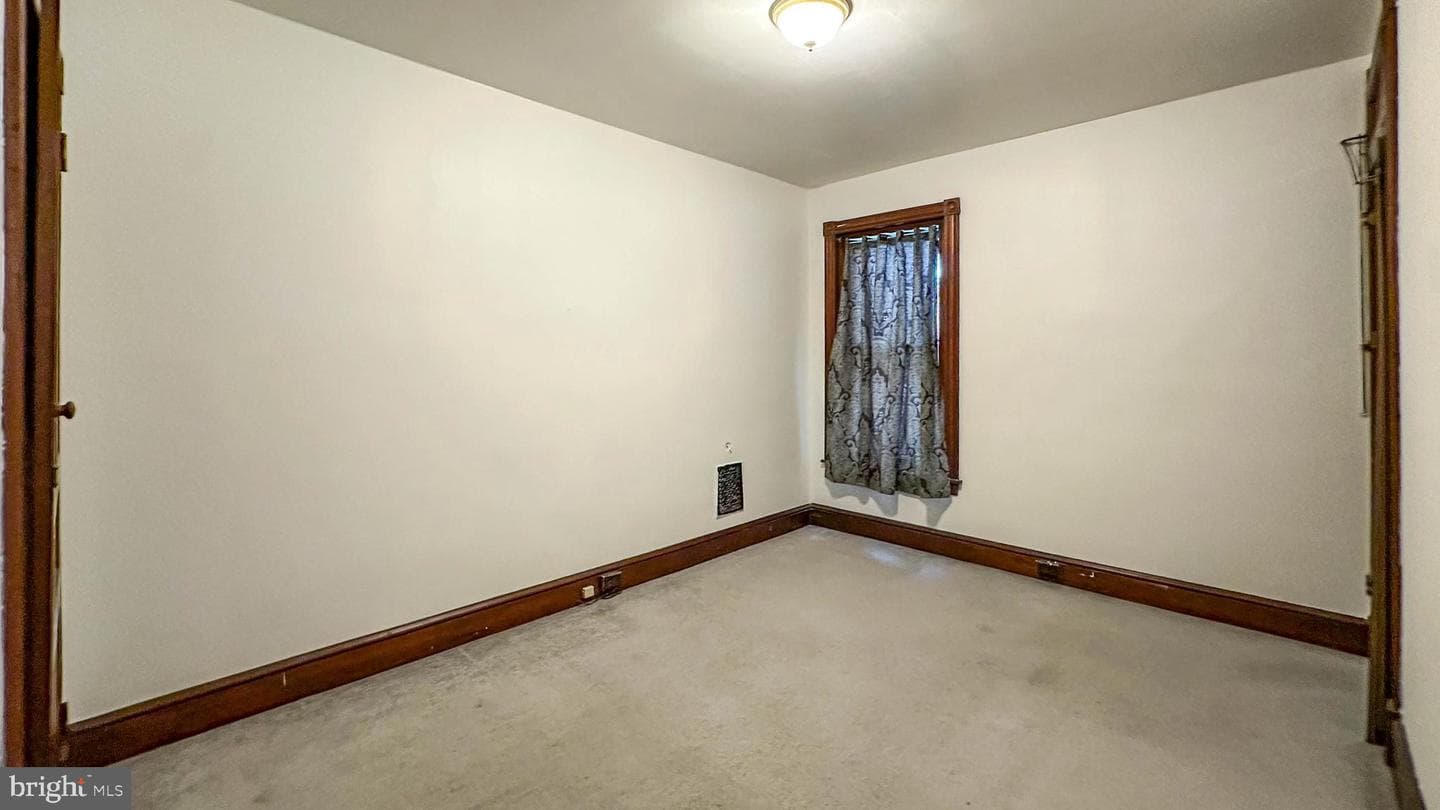 314 S 17th Street photo 18