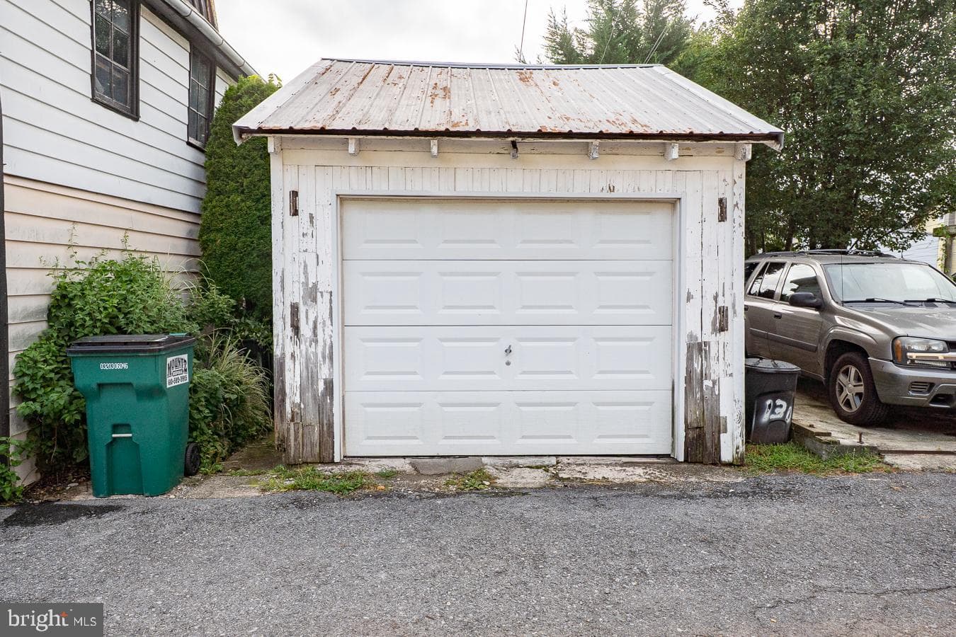 128 S Walnut Street photo 25