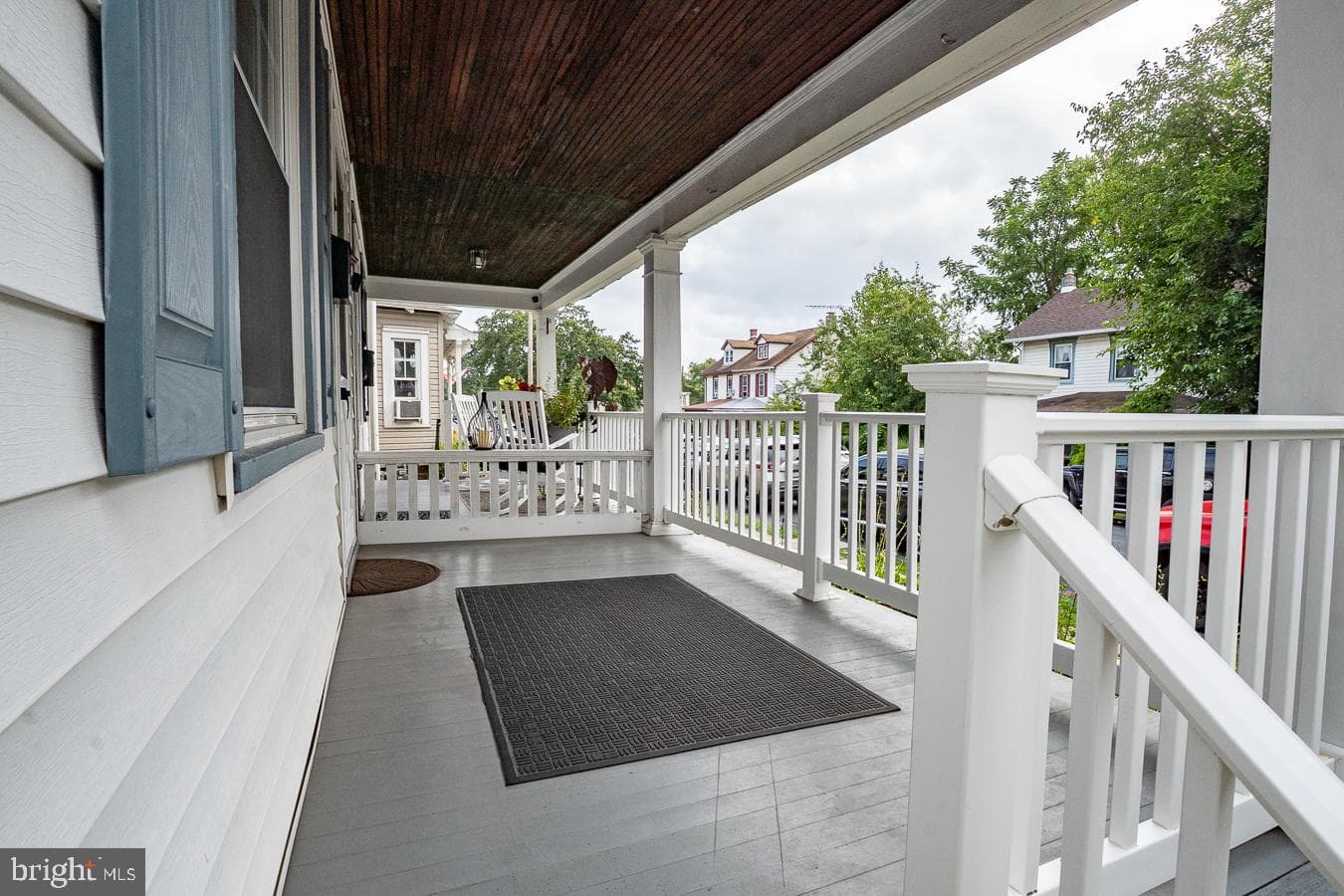 128 S Walnut Street photo 3