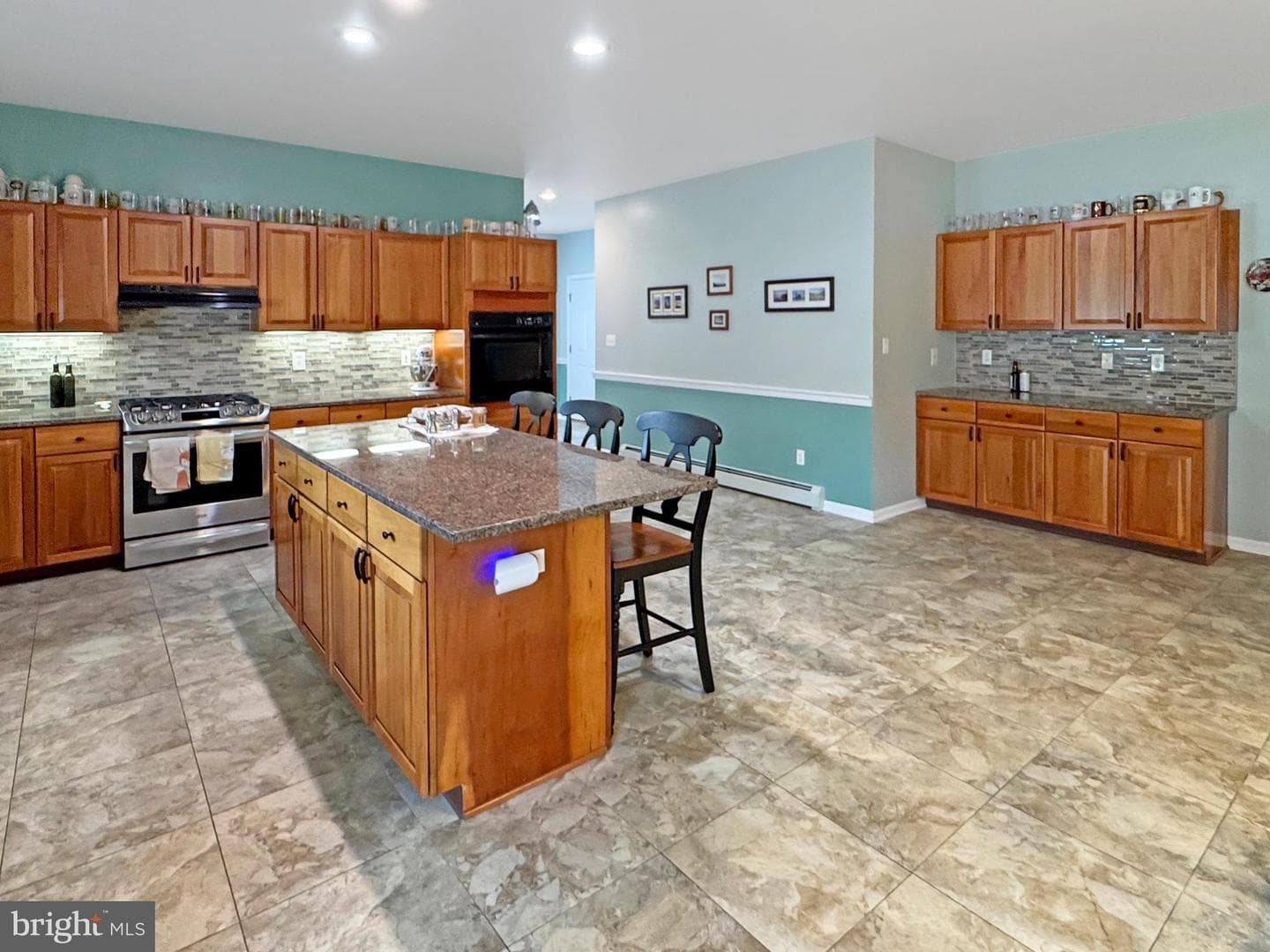 2960 Seisholtzville Road photo 10