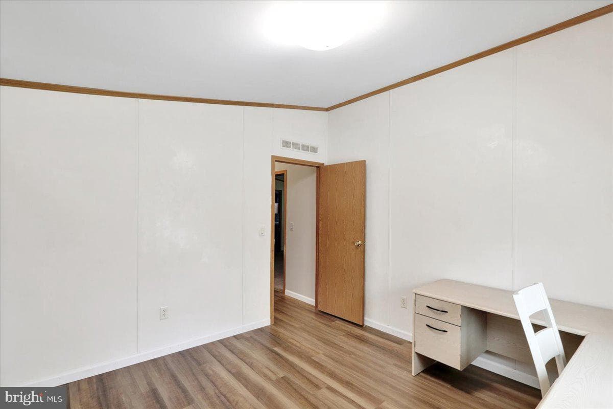 140 Heister Road photo 24