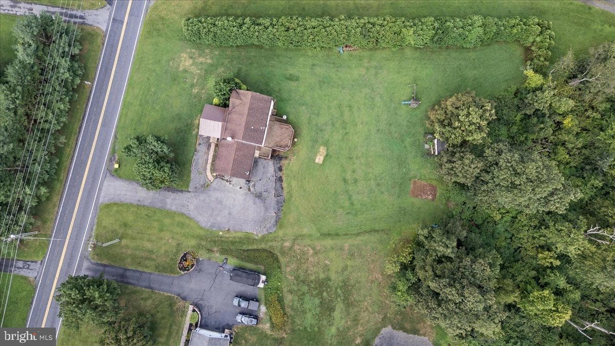 145 Fredericksville Road photo 11