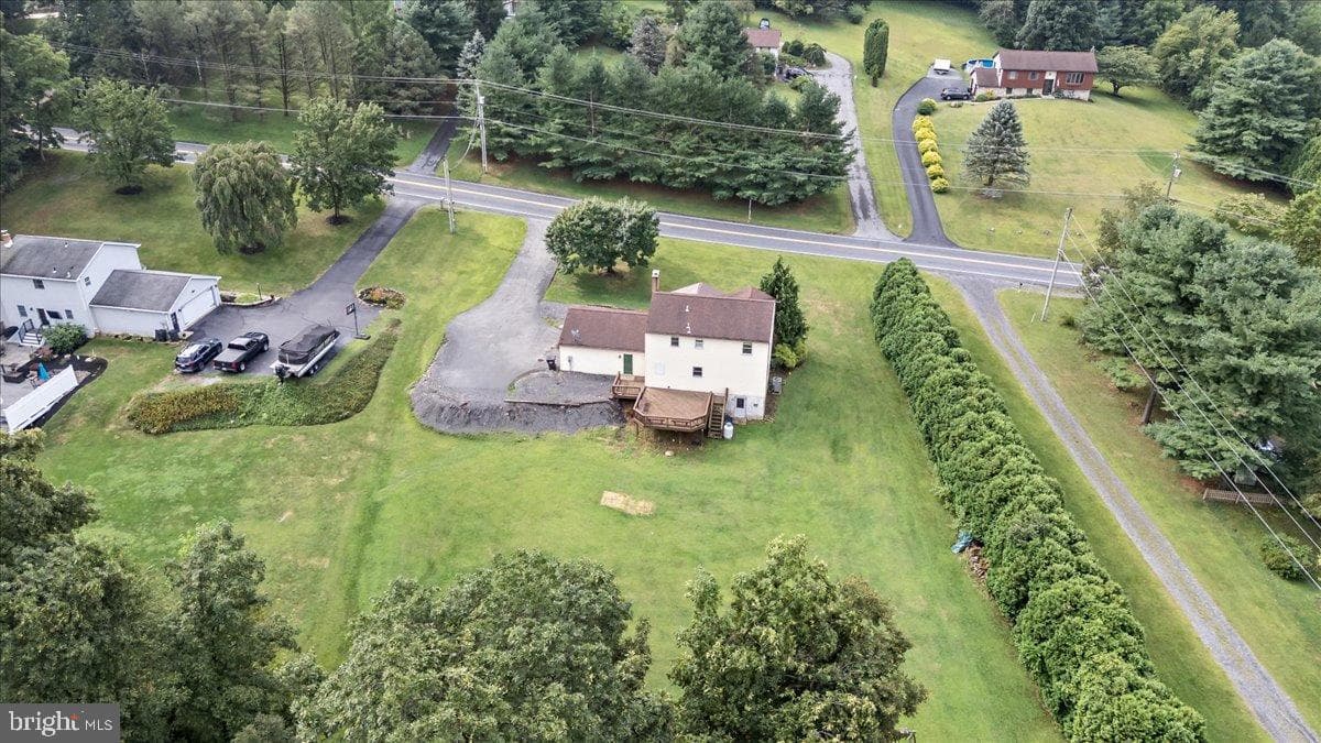 145 Fredericksville Road photo 6
