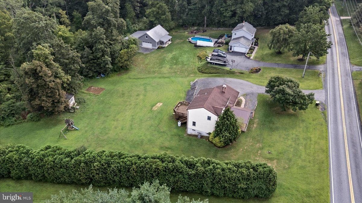 145 Fredericksville Road photo 8