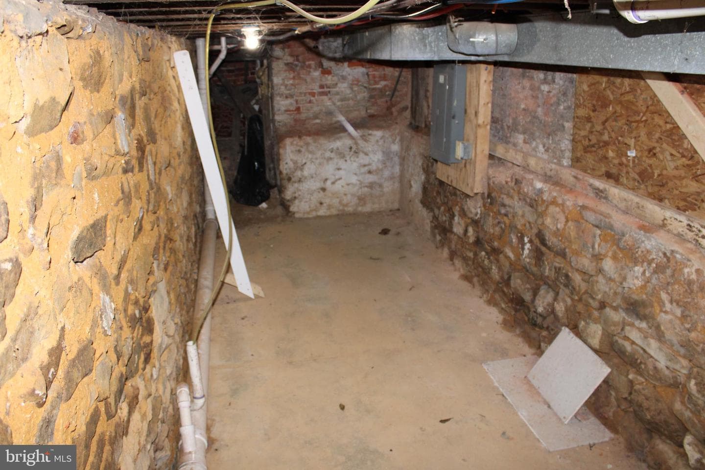 634 Mulberry Street photo 26