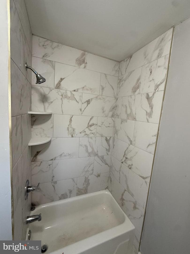 634 Mulberry Street photo 4