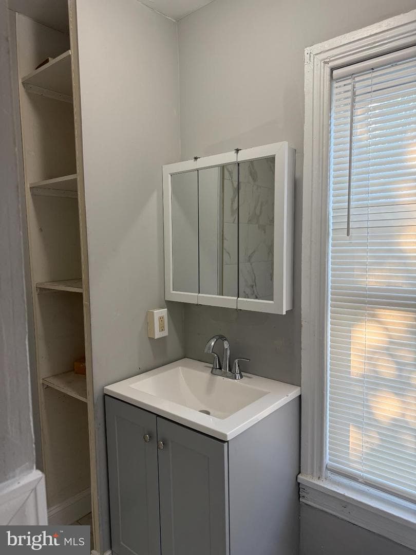 634 Mulberry Street photo 5
