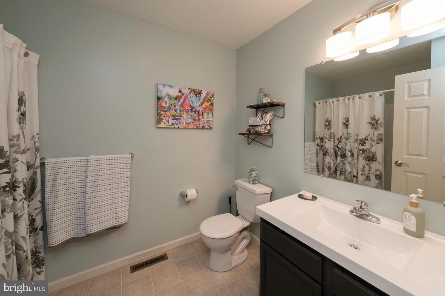 211 Silk Drive photo 23