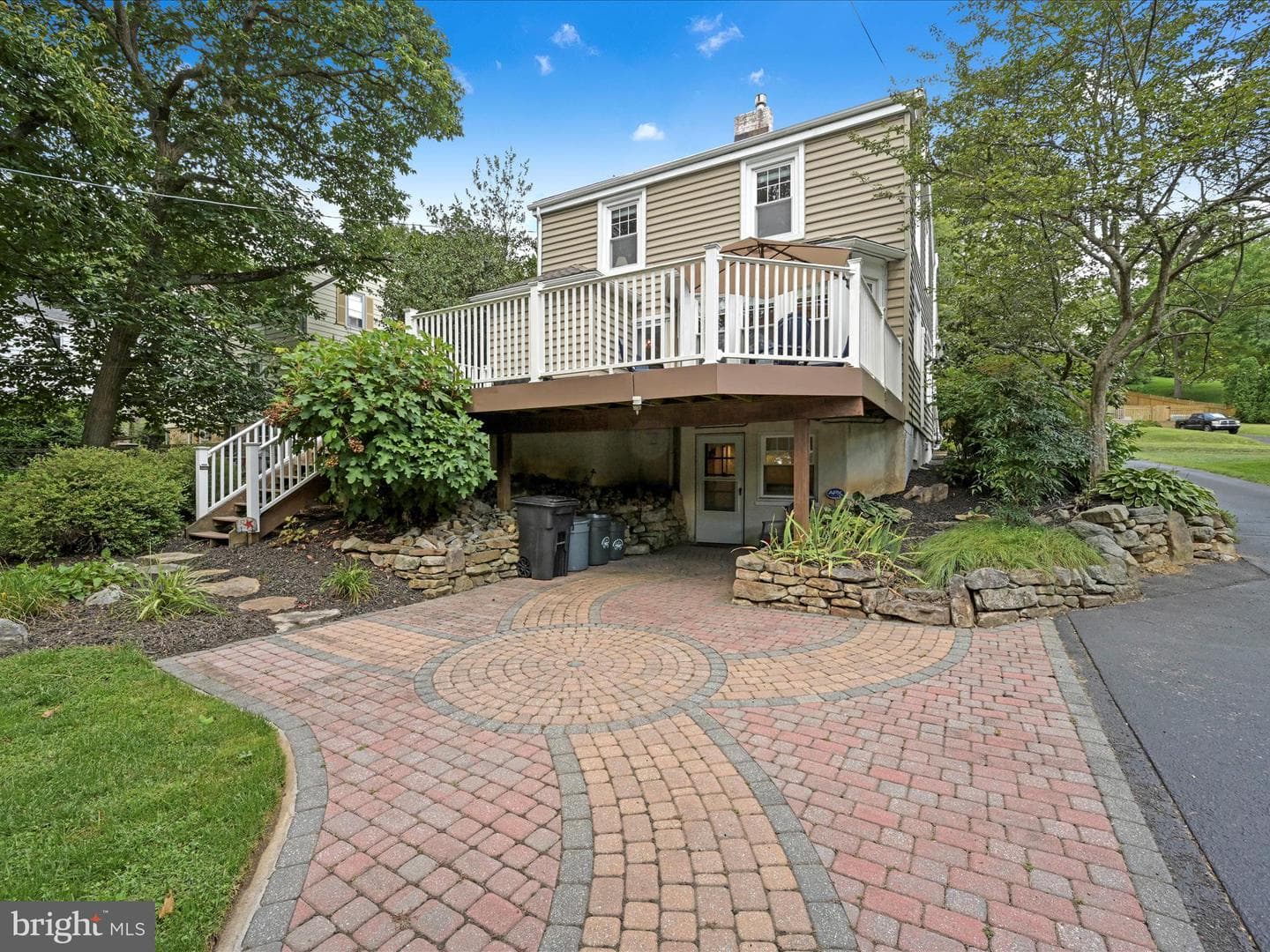 32 Wyomissing Hills Boulevard photo 33