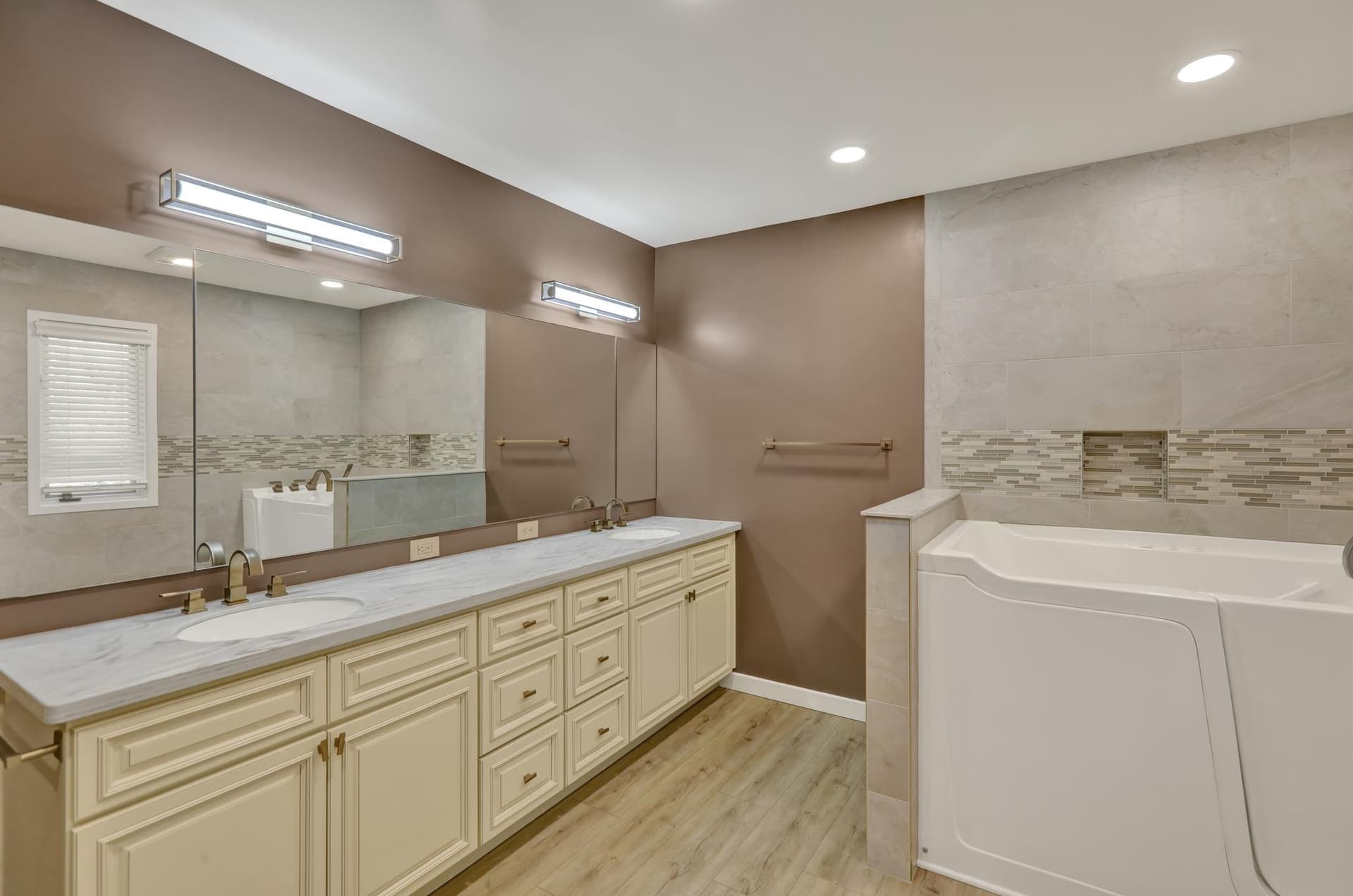 1617 Meadowlark photo 22