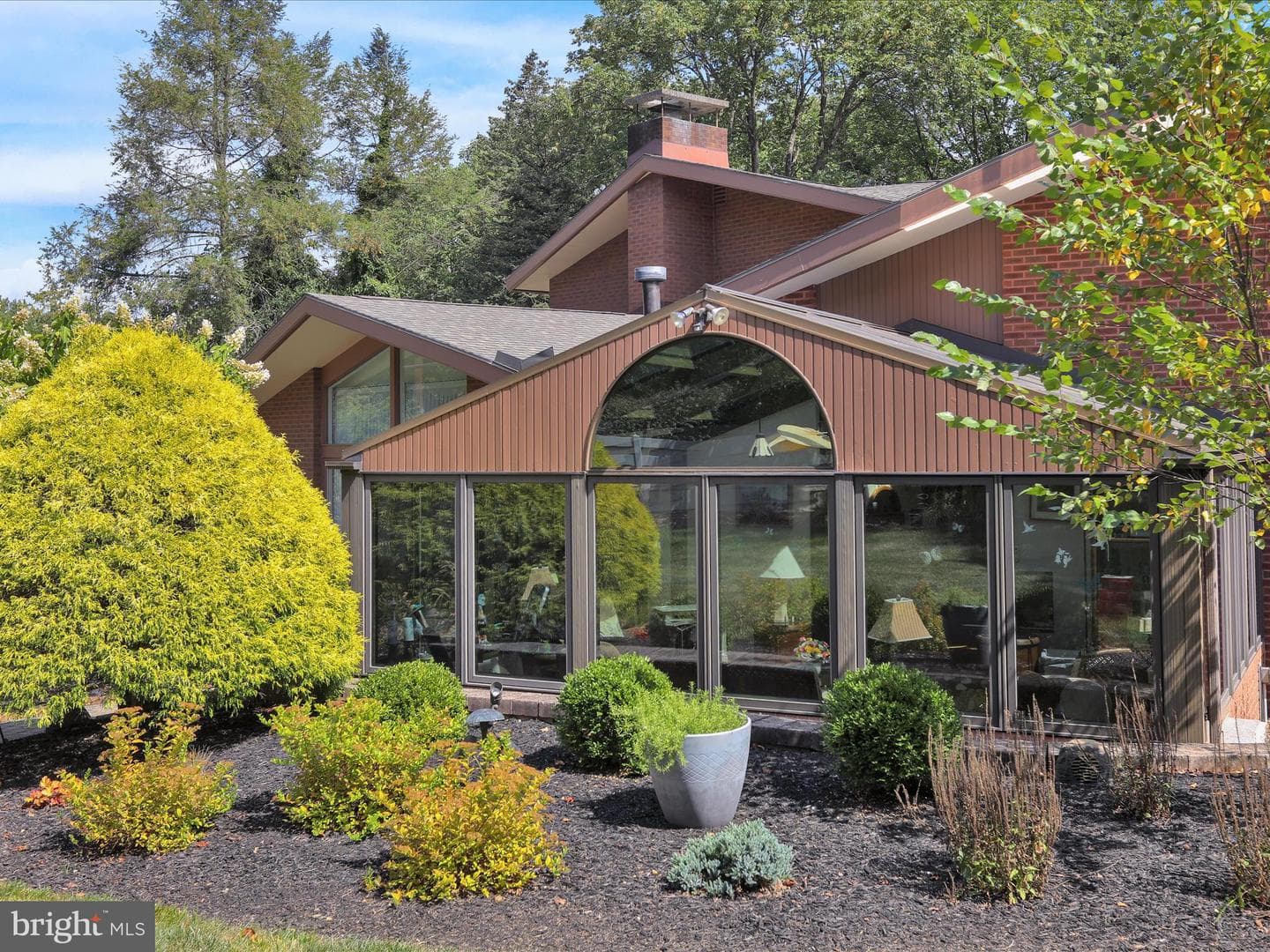 1617 Meadowlark photo 3