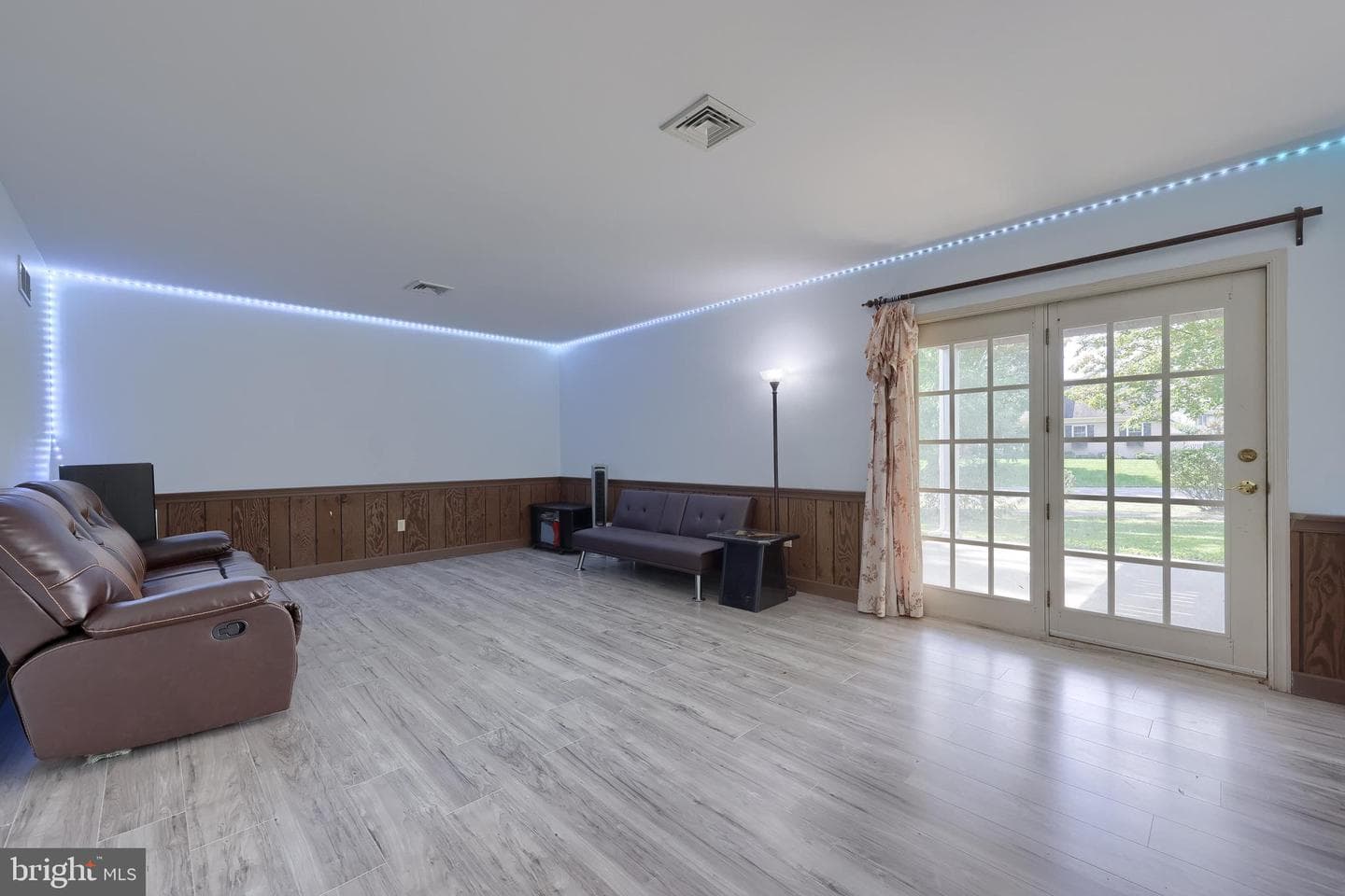 106 Delta Court photo 45