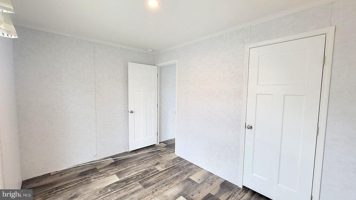 14 Charles Avenue photo 12