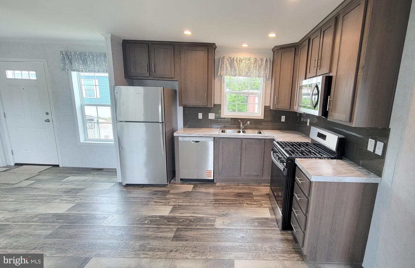 26 Joseph Avenue photo 6