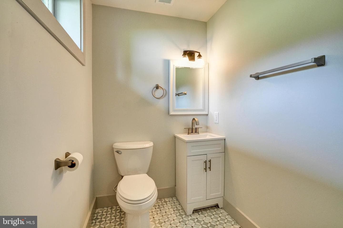 125 Rugby Road photo 42