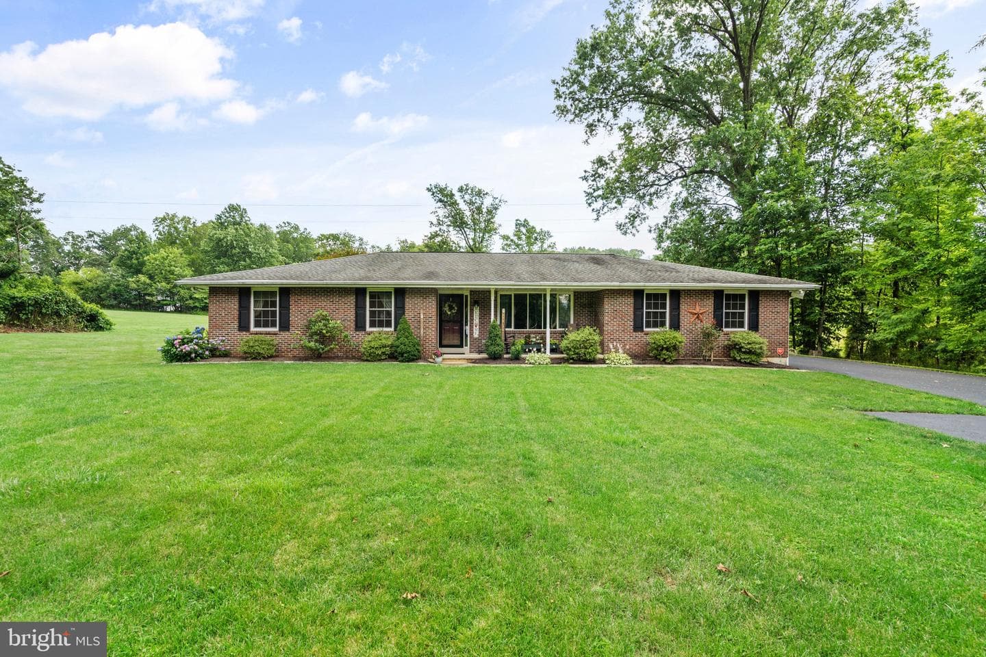 494 Weinsteiger Road photo 3