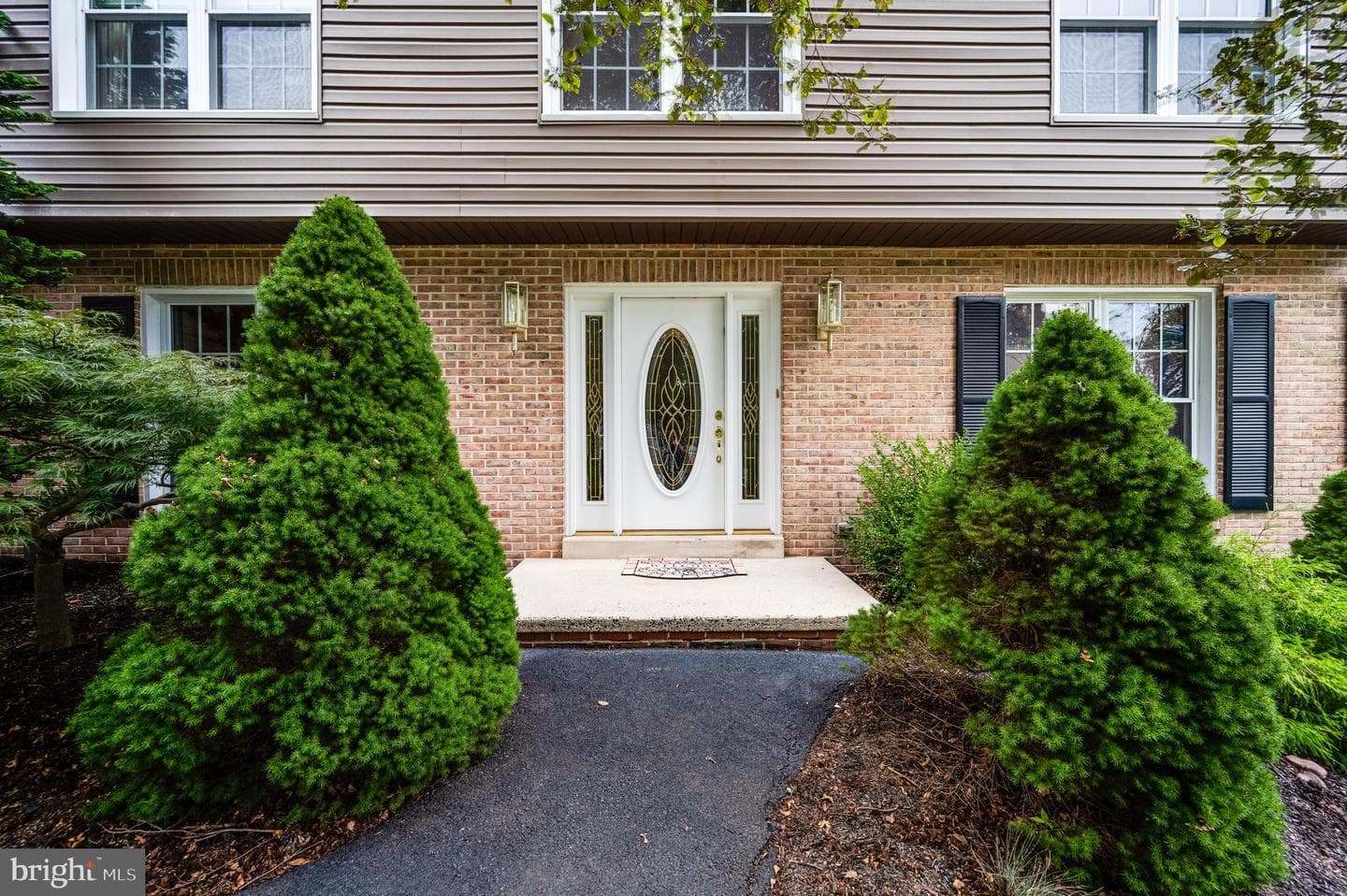 15 Nassau Circle photo 2