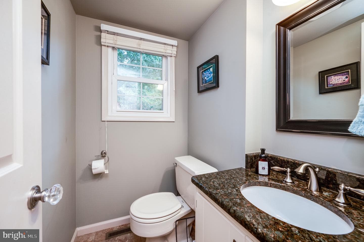 15 Nassau Circle photo 22