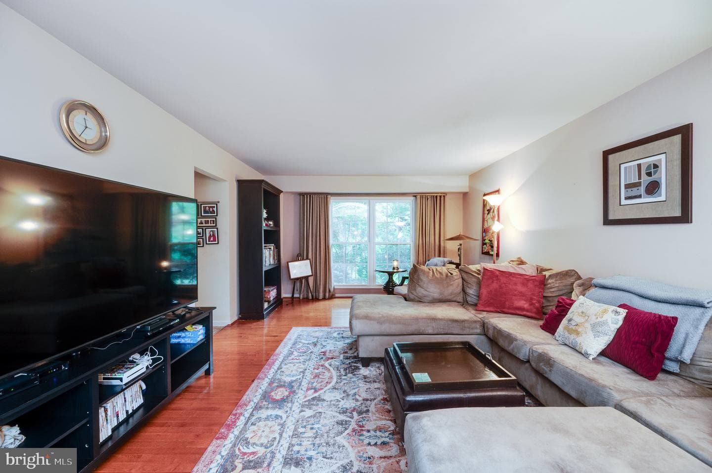 15 Nassau Circle photo 9