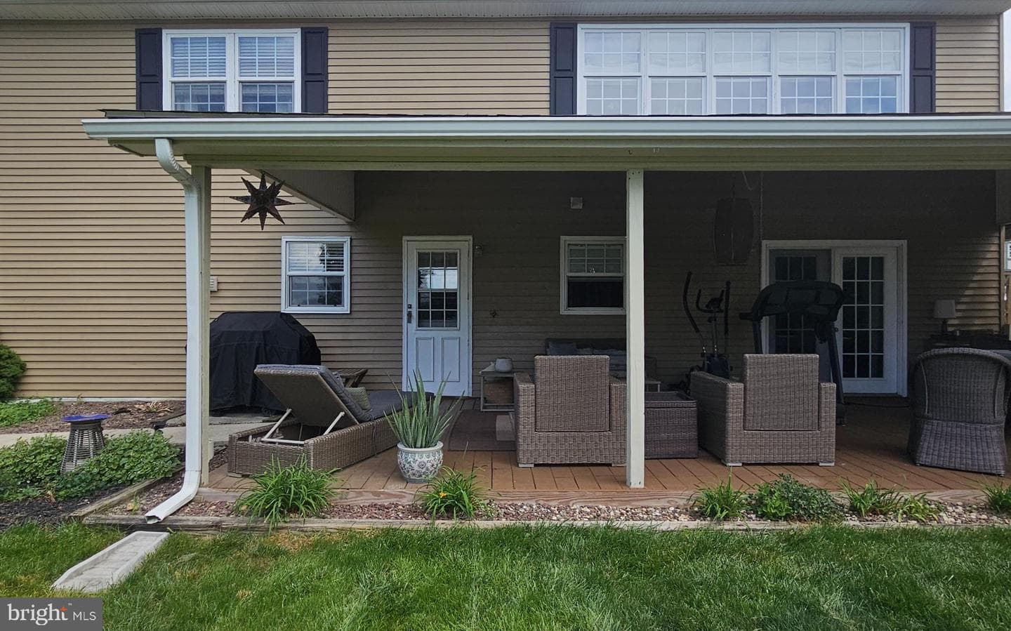 106 Hoch Avenue photo 39