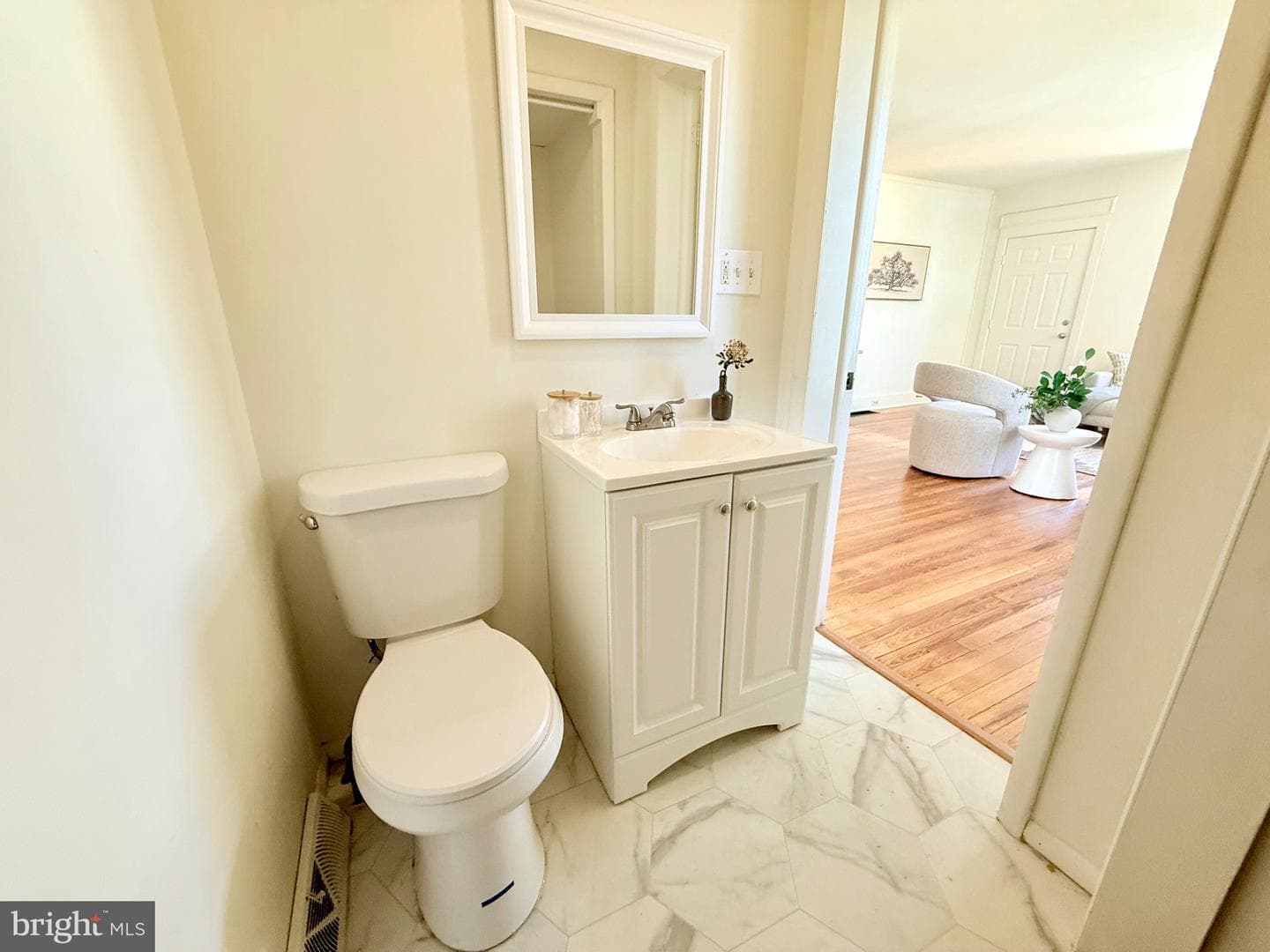 123 N Walnut Street photo 13