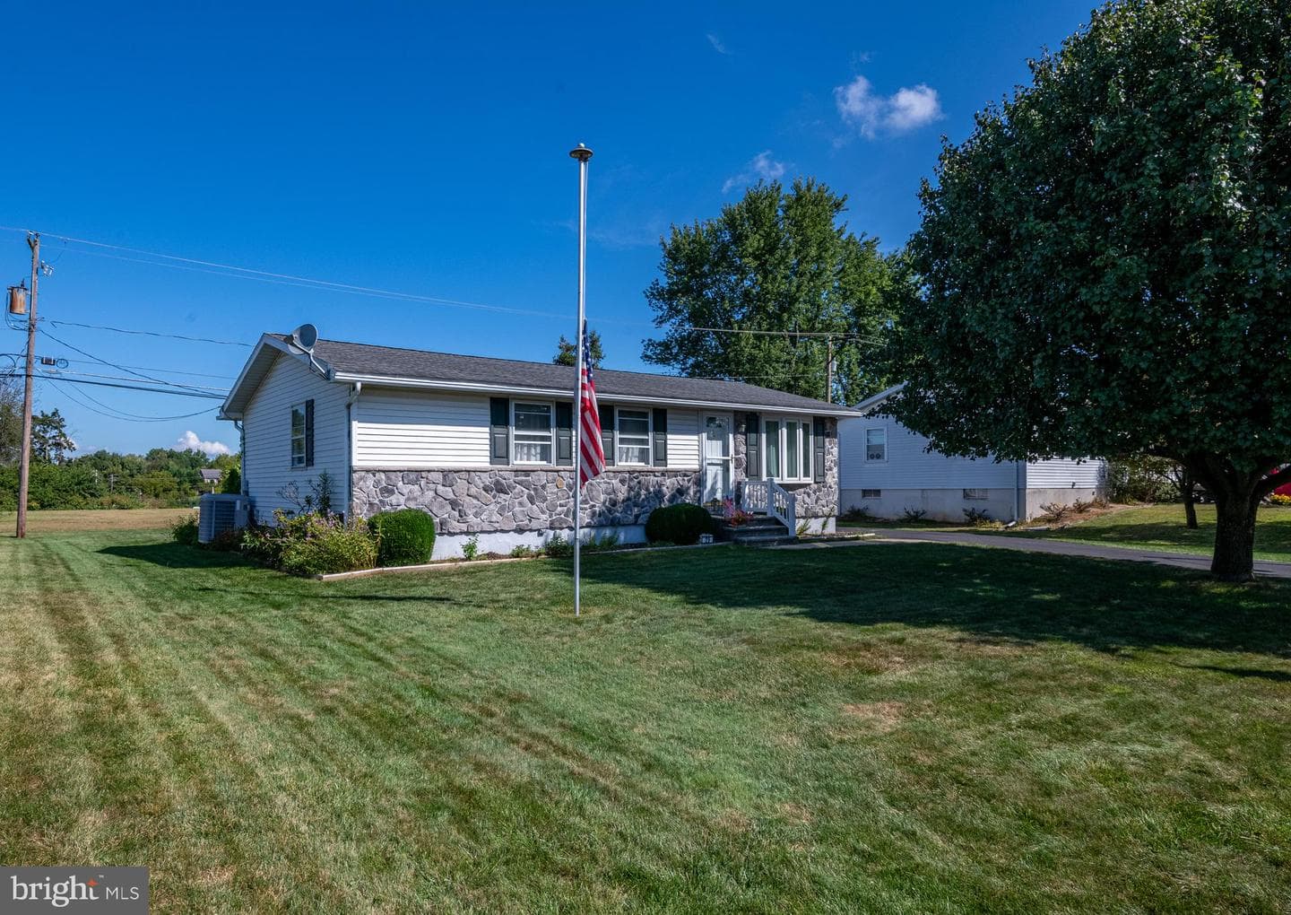 29 Maywood Avenue photo 2