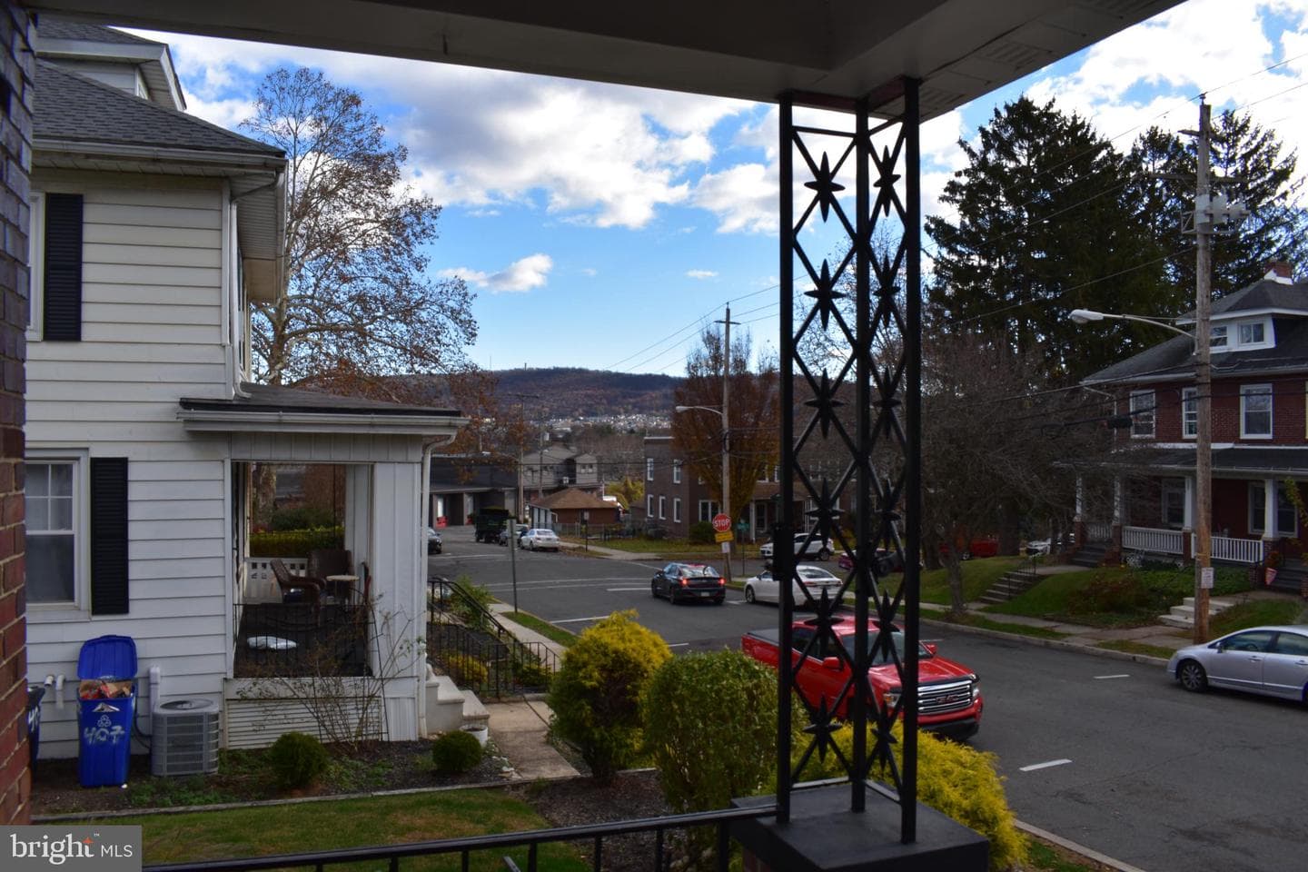 409 Walnut Street photo 3