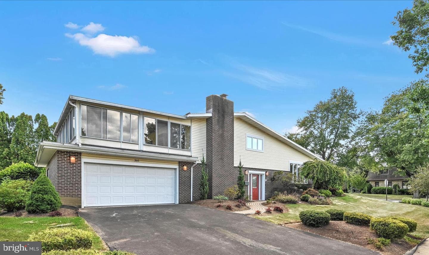 301 Warwick Drive