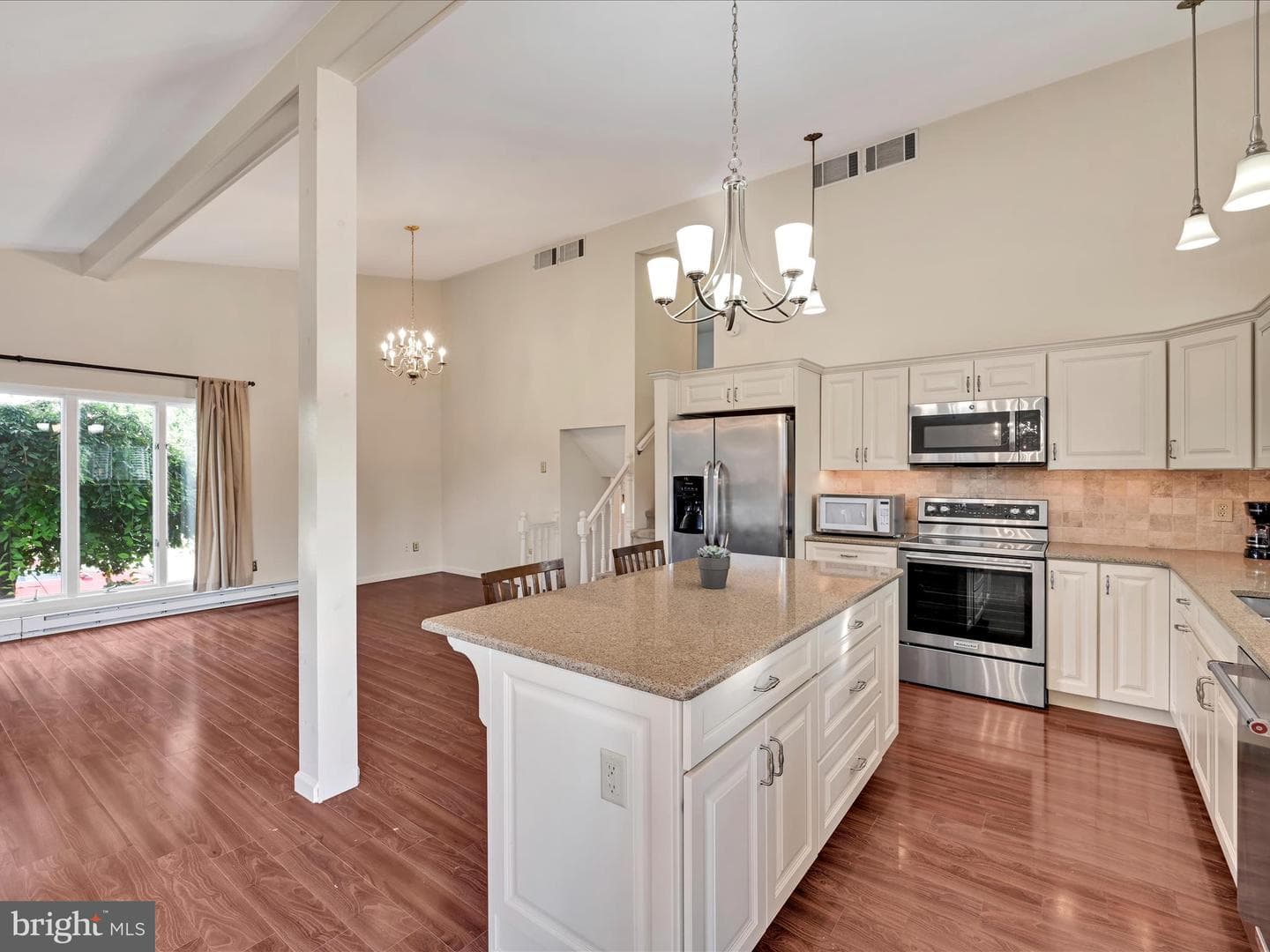 301 Warwick Drive photo 12