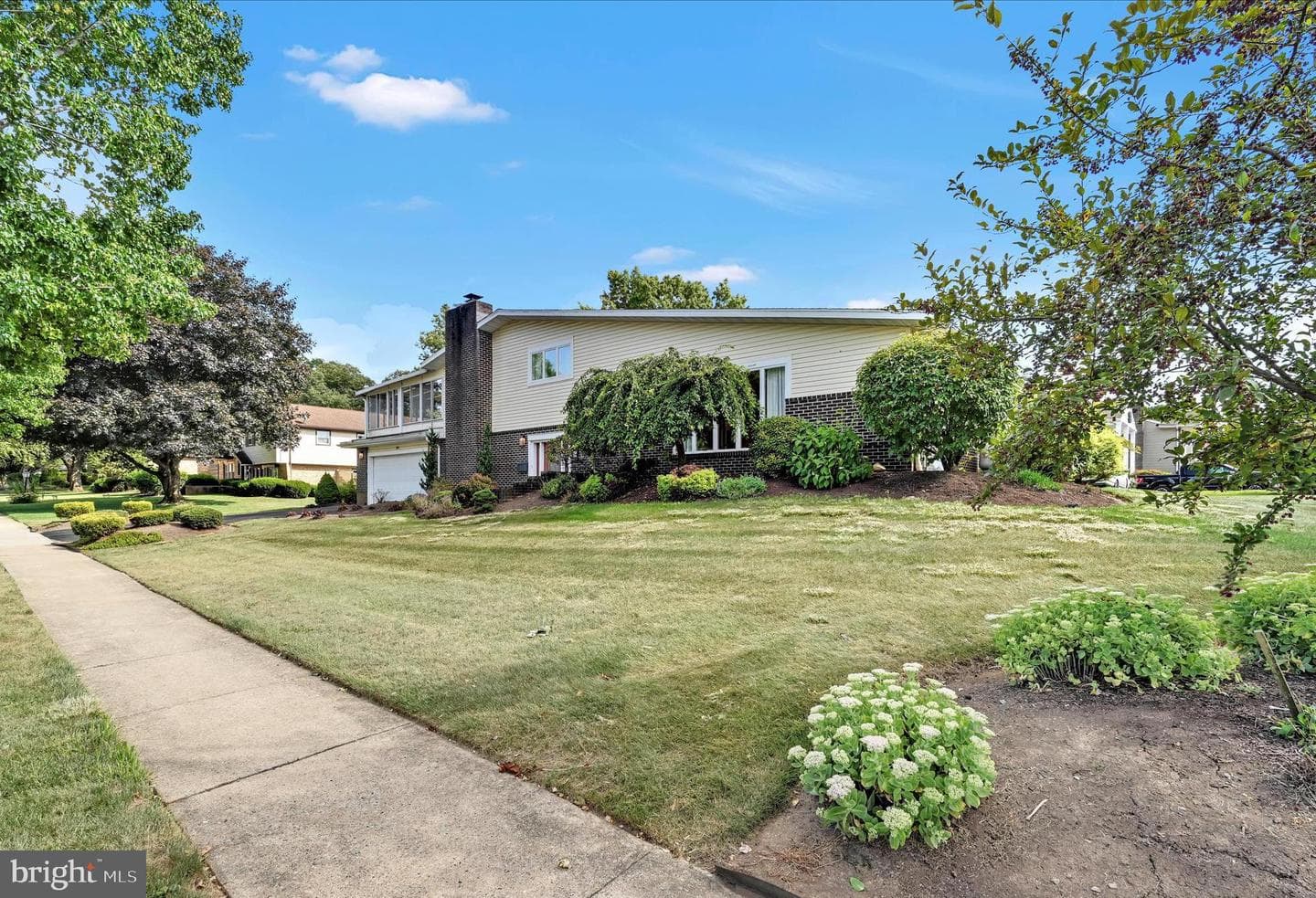 301 Warwick Drive photo 3
