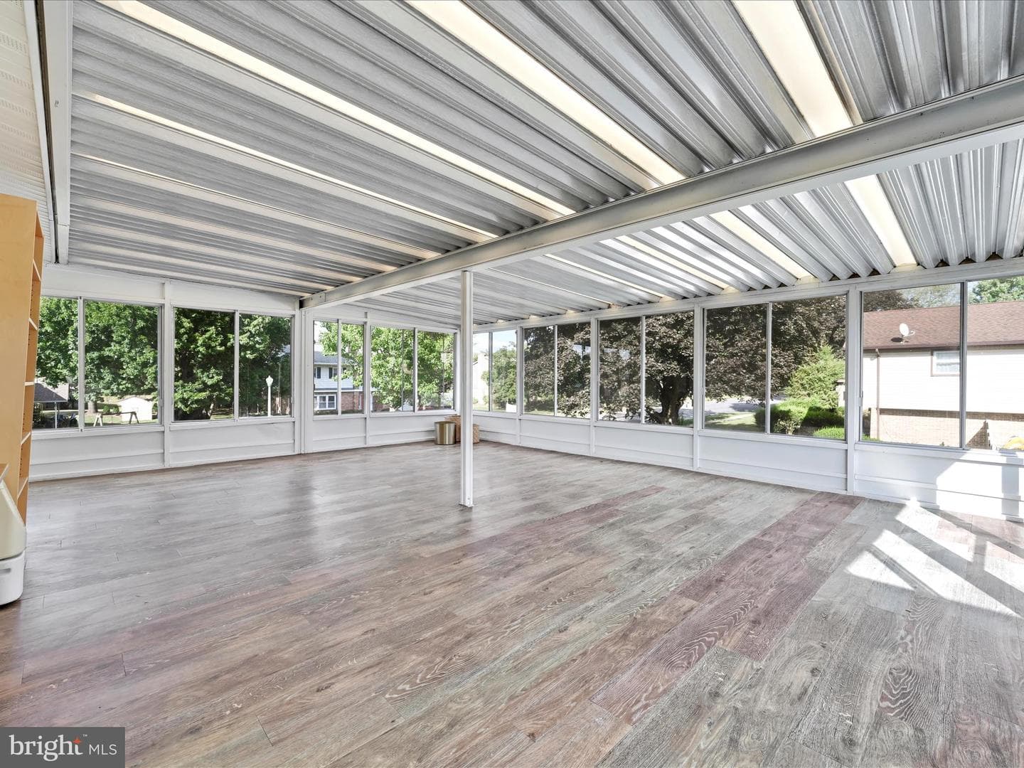 301 Warwick Drive photo 32