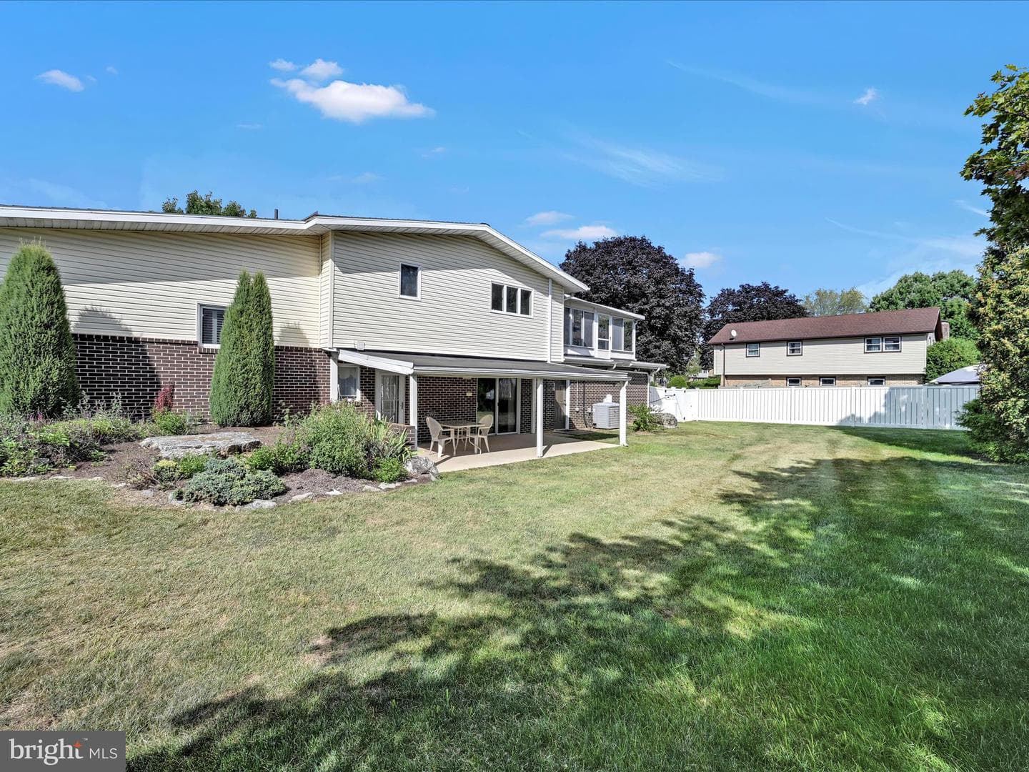 301 Warwick Drive photo 37