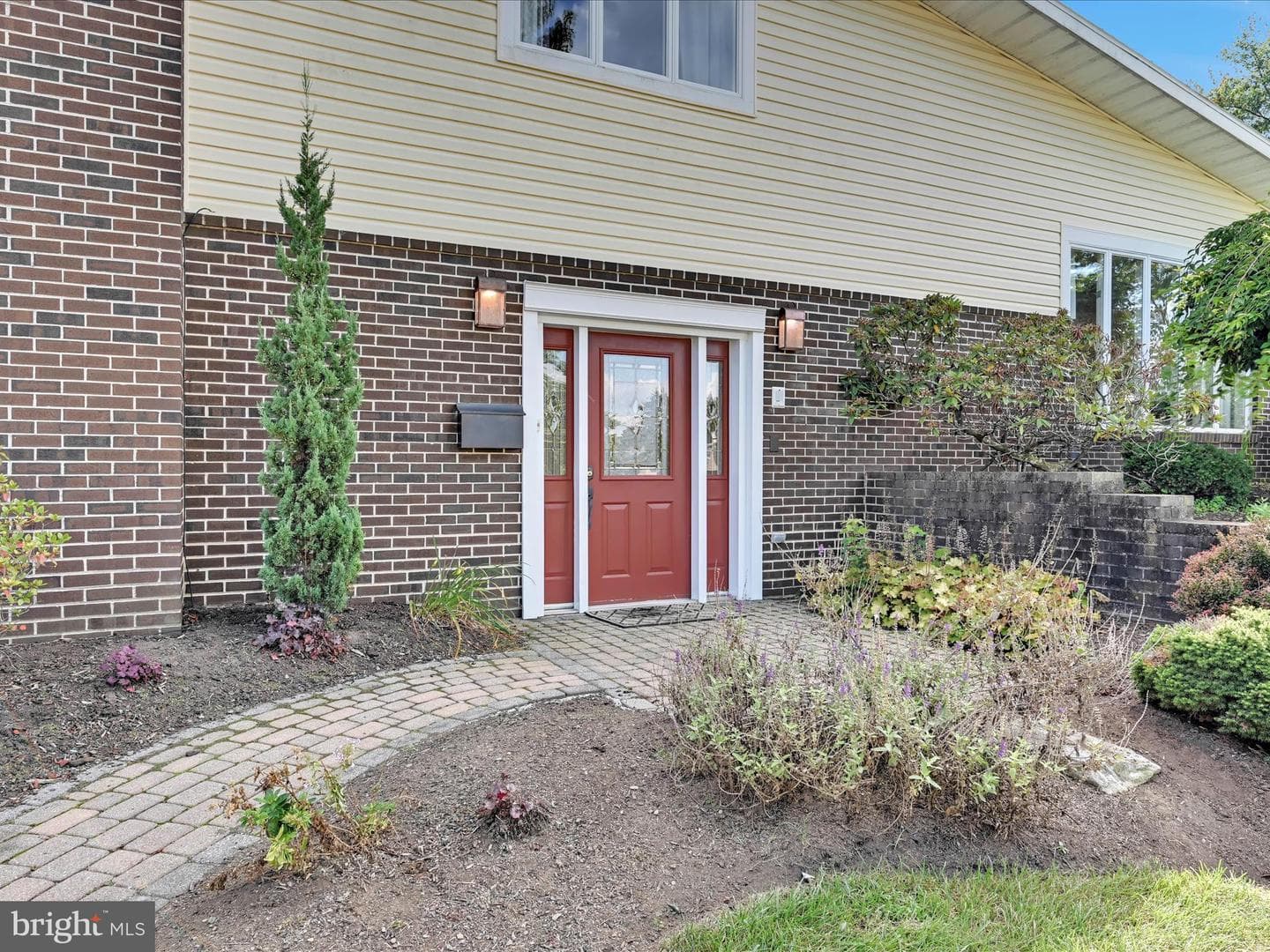 301 Warwick Drive photo 4