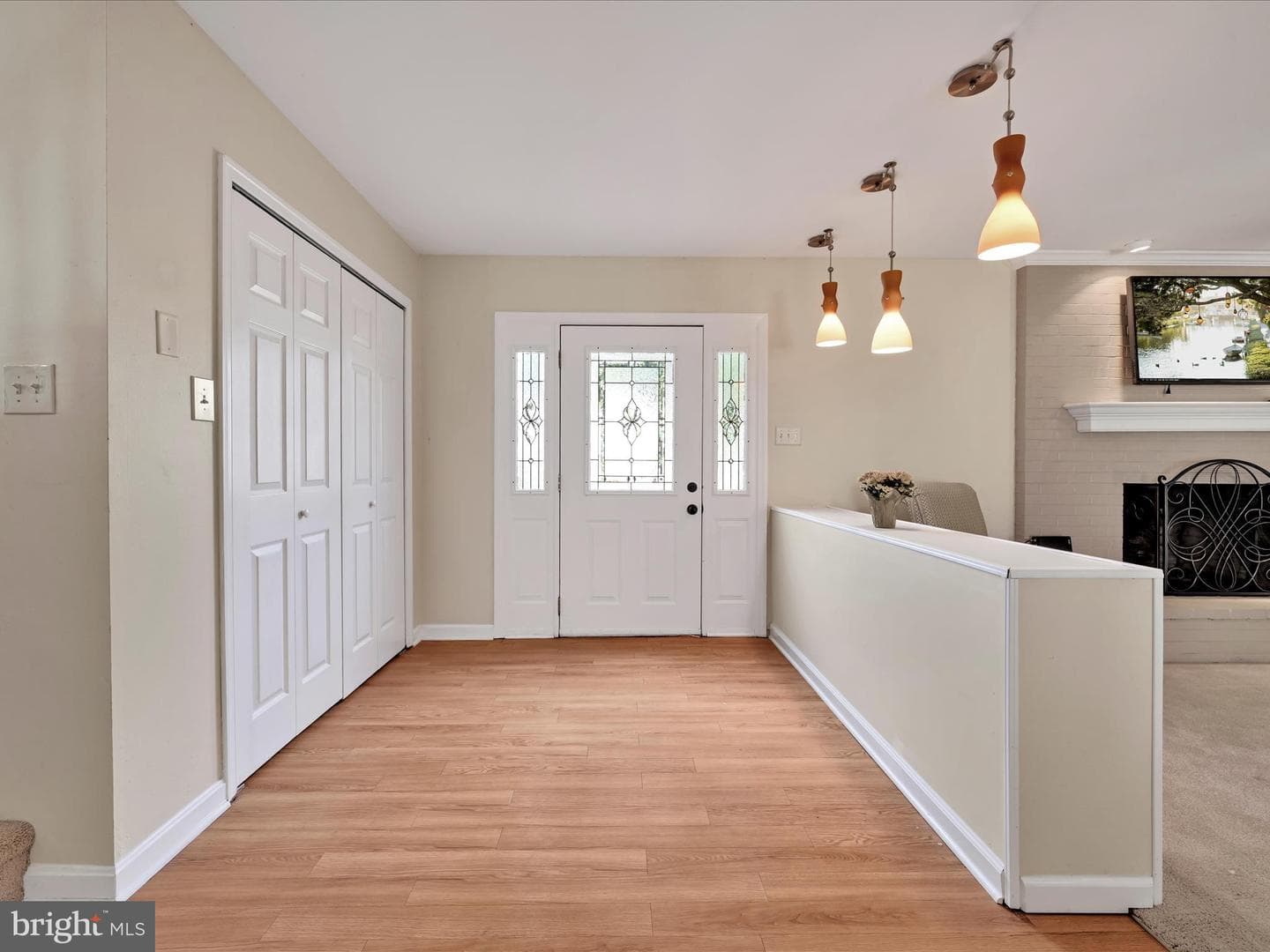 301 Warwick Drive photo 5
