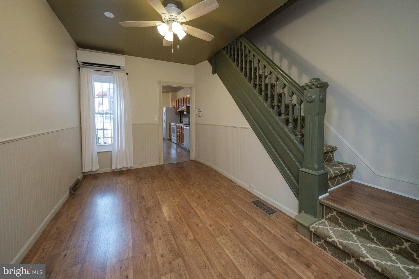 325 Spruce Street photo 11
