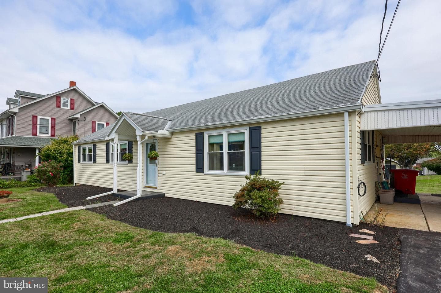 41 Grandview Avenue photo 3